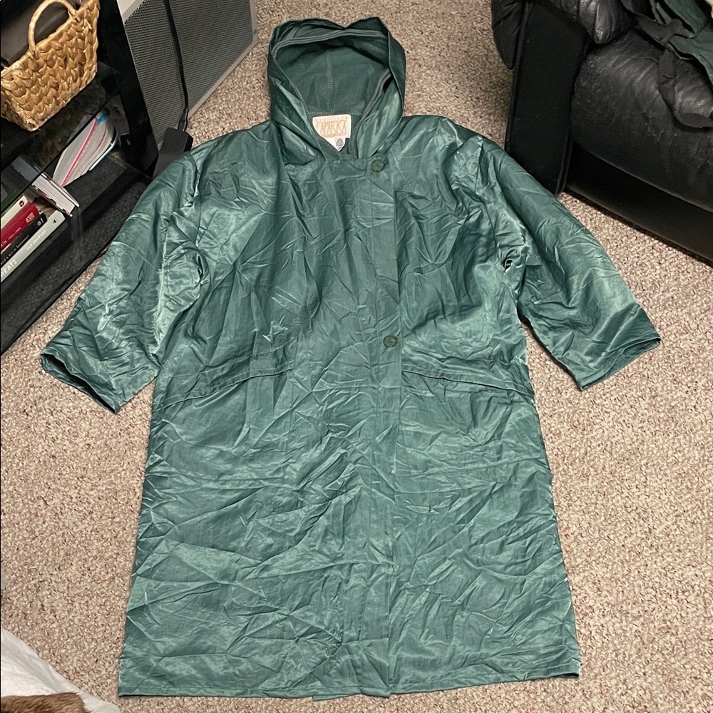 Vintage Linda lundstrom “la parka” 100% wool with nylon layer green long Coat